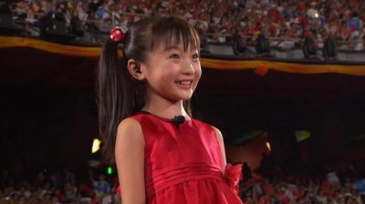 ​23岁林妙可罕见露面，穿着朴素体态发福，被曝本科毕业后无戏可拍