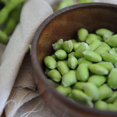 炒豆子的家常做法（超简单青椒炒毛豆家常菜教程分享）