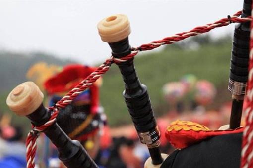 景颇族洞巴的传说是怎样的?