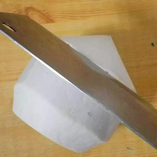 椰子怎么打开椰子的正确打开方法(椰子怎么打开的教程)(2)