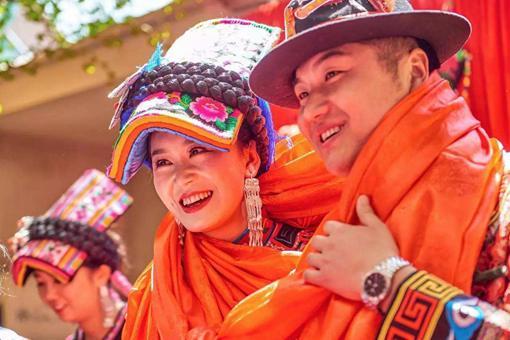 羌红与哈达有什么不同?区别在哪里?