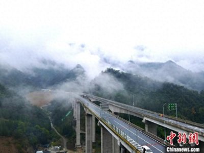 ​重庆高速公路通车总里程突破4500公里