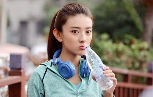 怎么跟刚刚加的女生聊天,怎么和刚加的女生聊起来