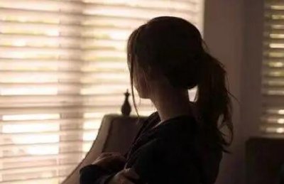 ​童年缺爱的女孩的性格怎么样？怎么追缺爱的女孩