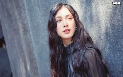 ​刘奕儿以往经历被扒，被曝和男星王大陆曾经是情侣？