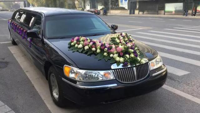 加长林肯婚车多少钱？-