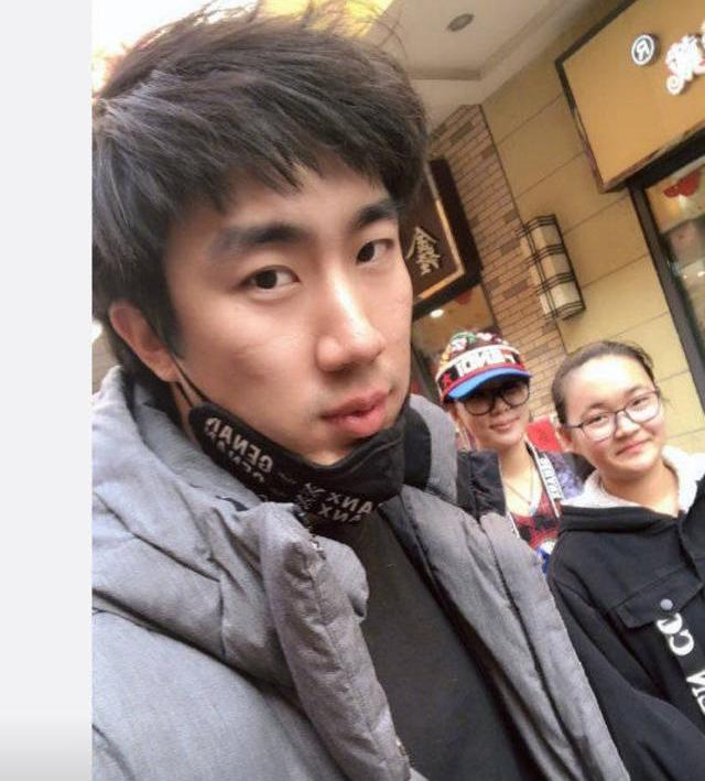 骚男回应离婚事件，净身出户！婚姻真的是感情的坟墓吗