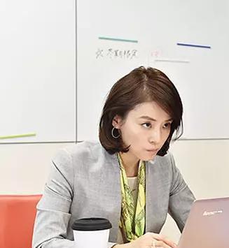 石田百合子，不老的气质女神