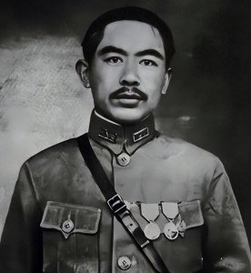 ​“红色历史学家”徐梦秋：为保命出卖毛泽民，建国后却未判死刑