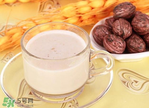 喝核桃粉有什么好处？喝核桃粉会长胖吗？