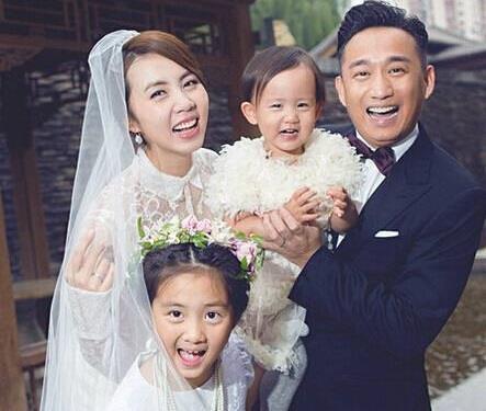 孙莉，1个让黄磊一心一意爱了20年的女人，她真有魅力