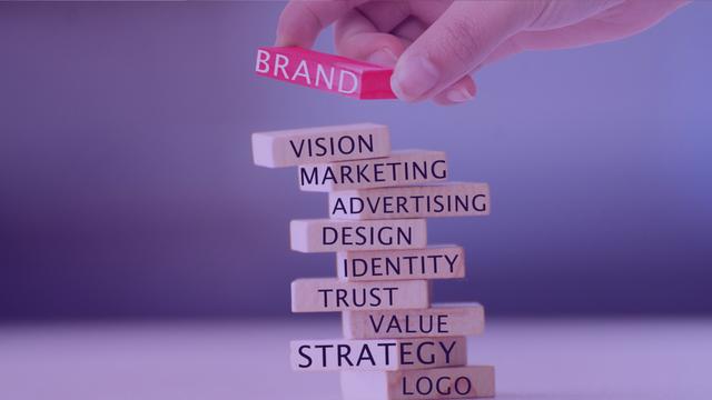 高端产品和低端品牌哪个好（划重点品牌三问）(2)