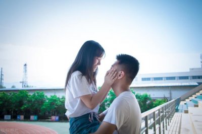 男人都喜欢这三种撒娇方式(男人最喜欢女人撒娇的4个方式)