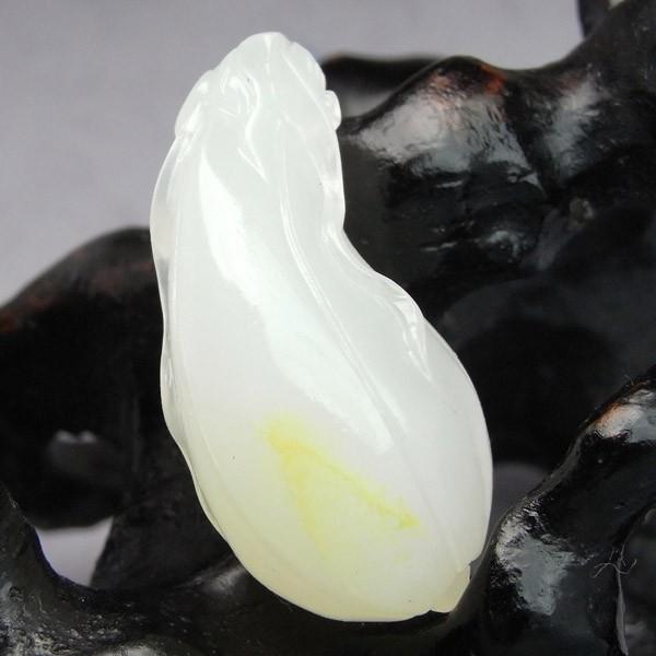 羊脂白玉什么特点（羊脂白玉你该这样看）(3)