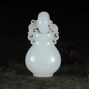 ​羊脂白玉什么特点（羊脂白玉你该这样看）