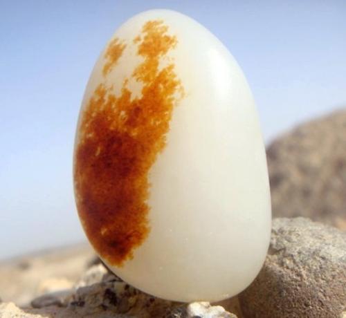 羊脂白玉什么特点（羊脂白玉你该这样看）(4)