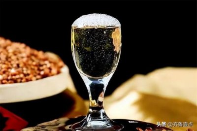 ​对酱香型白酒的见解，酱香型白酒的特点你知道的有哪些?