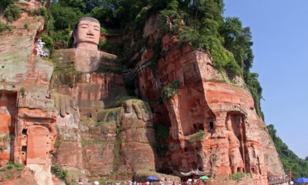 乐山大佛在哪里个城市哪座山,太原大佛山风景区在哪里图1