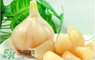 蒜头怎么腌制好吃？腌制咸蒜的正确方法