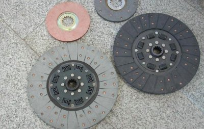 ​变速箱离合器片坏了修要多少钱