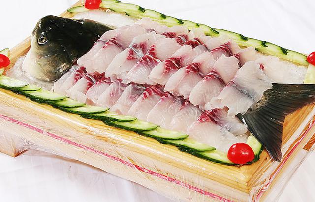 生鱼片最好吃的做法（第一次吃生鱼片）(3)