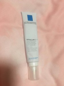 理肤泉清痘净肤精华乳效果怎么样(祛痘细致精华乳怎么样)