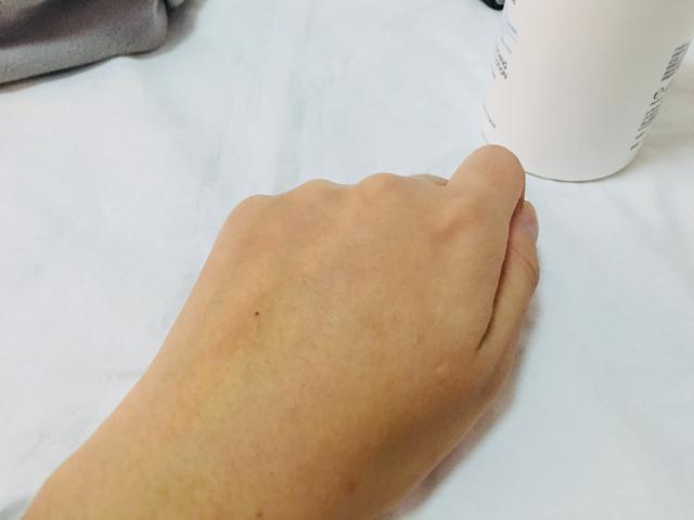 理肤泉清痘净肤精华乳效果怎么样(祛痘细致精华乳怎么样)(16)