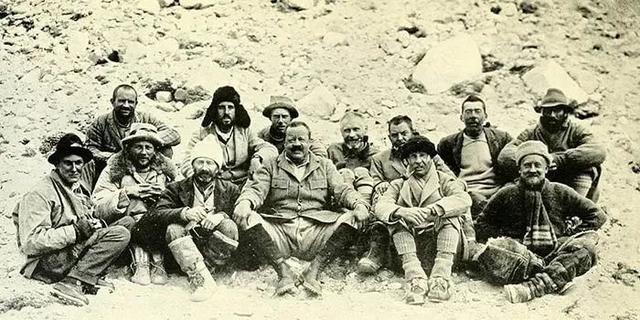 喜马拉雅山峰最新高度(10座8000米高峰汇聚于此)(17)