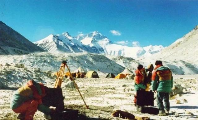 喜马拉雅山峰最新高度(10座8000米高峰汇聚于此)(25)