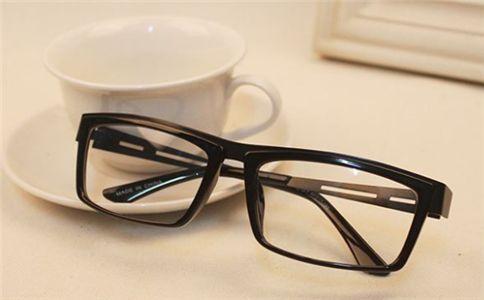 镜架的材质分类及优缺点（挑选各种材质镜架）(2)