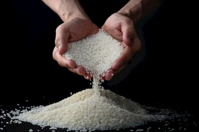 ​老鼠(老鼠多别用老鼠药！只要3勺大米，老鼠来一灭一只，连窝一锅端)