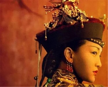 如懿历史原型,被乾隆三个字误了一生,死后连一个葬身之所都没有