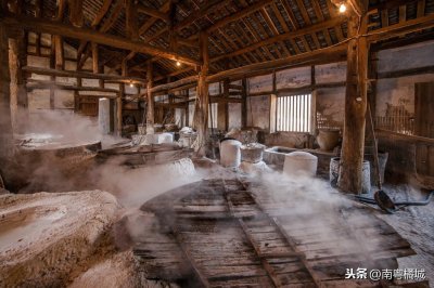 中国这地方被誉为盐都,开采历史有 2000多年,凿了1.3万多口盐井
