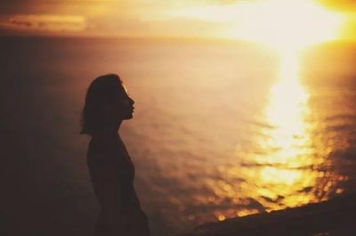 老公出轨挽回的最好方式是什么,老公出轨女同事