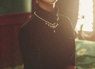 一个女孩经常问你问题