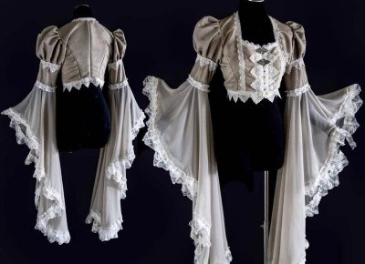 三个人的友谊很尴尬