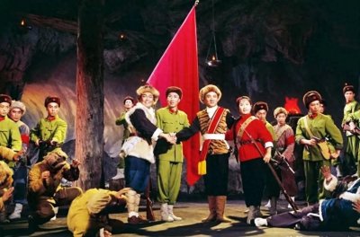 八个样板戏:辉煌背后的传奇故事!