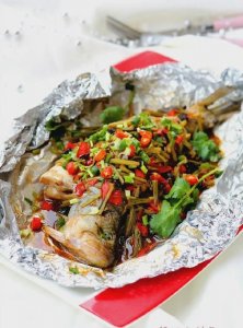 锡纸烤鱼要烤多少分钟,电烤箱锡纸烤鱼烤多长时间