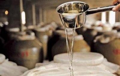 酿造红酒厂家(红酒是用什么酿造的)